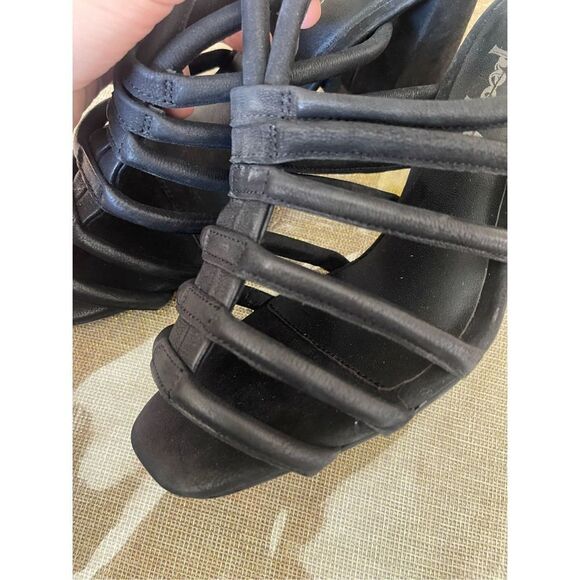 Free People - COLETTE CINCHED HEEL BLACK - Picture 10 of 12